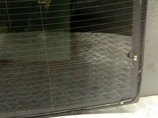 BMW 3 G20 G21 bakre karossglas OEM - Begagnad image 10