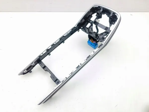 Moldagem consola central KIA Niro 2021 OEM 2101140009 image 2
