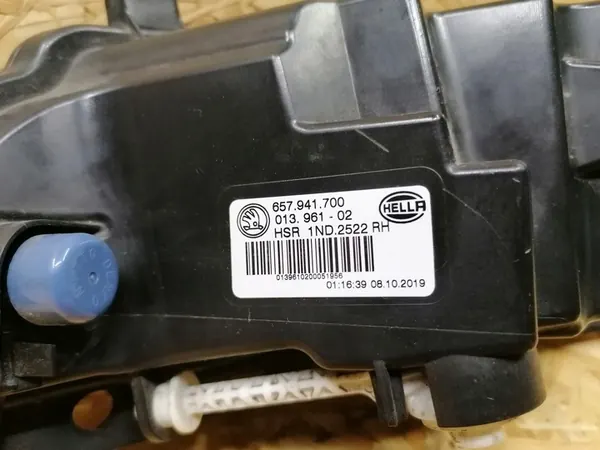 Farol Halógeno Frontal Direito Skoda Scala 657 2019- image 4