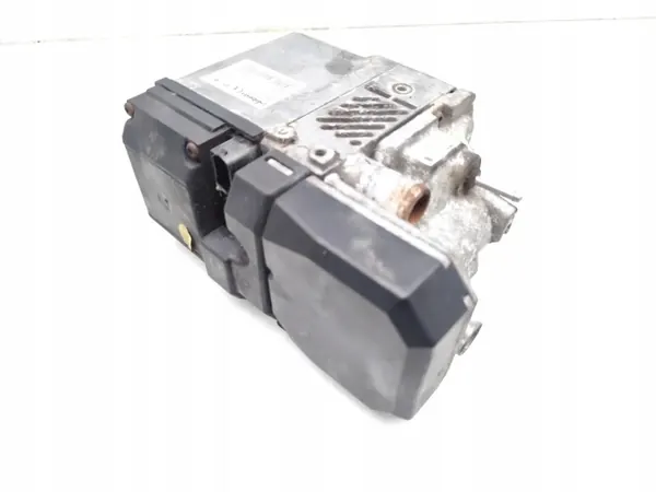 Webasto Värme Audi Q7 OEM 4L0815071C - Begagnad image 9