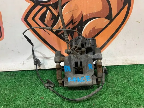 Takaoikea jarrusatula täydellinen Velar F-Pace GX73-2552-AB image 4