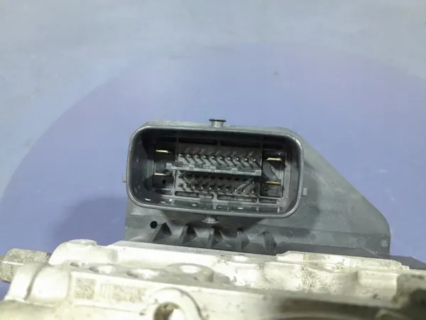 Pompe ABS OEM GRT7-437A0 pour Mazda 6 III 2.5 SkyActiv image 3