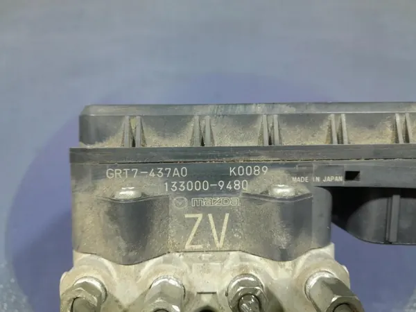 Pompe ABS OEM GRT7-437A0 pour Mazda 6 III 2.5 SkyActiv image 4