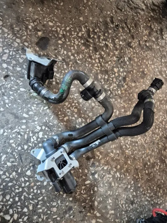 Électrovanne BMW F10 F11 OEM 8512236 - Occasion image 2
