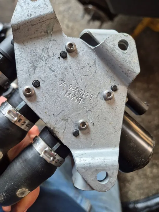Électrovanne BMW F10 F11 OEM 8512236 - Occasion image 5