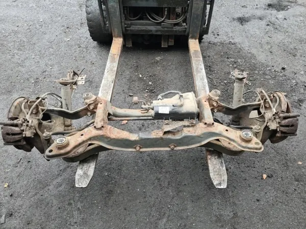 Viga suspensión trasera Ford Mondeo MK4 OEM SIMAR-56972- image 2