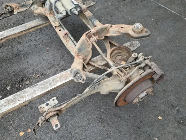Viga suspensión trasera Ford Mondeo MK4 OEM SIMAR-56972- image 6