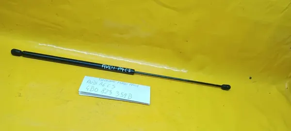 Audi A6 C5 Motorhuvstång 4B0823359B image 3