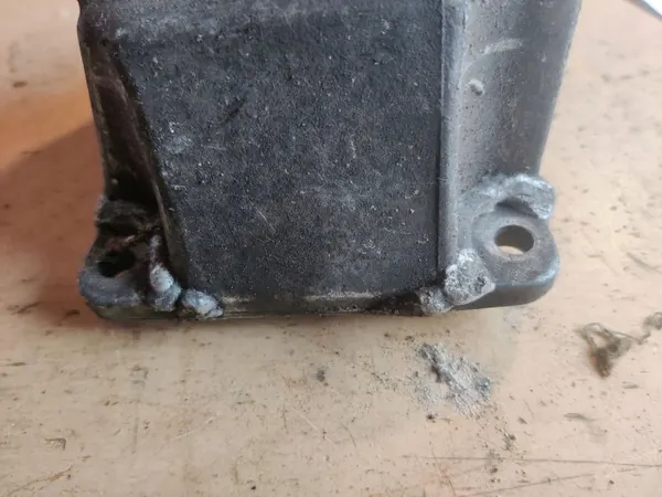 BMW OEM 31517503116 Vetoakselin laakerituki image 3