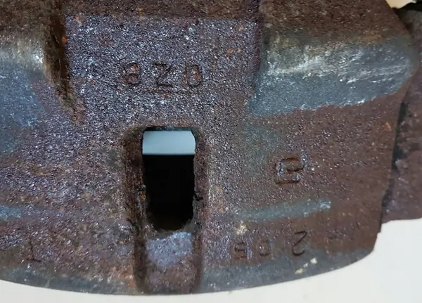 Vorderer linker Bremssattel NISSAN QASHQAI (J10, JJ10) OEM image 3