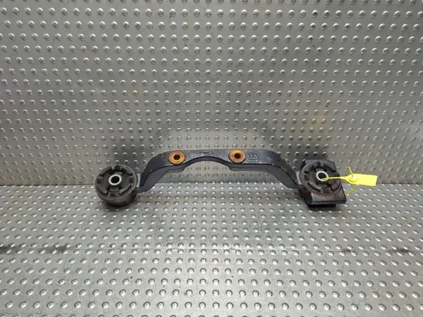 Suporte de eixo traseiro OEM VAV7936 para Lexus UX 250H image 2