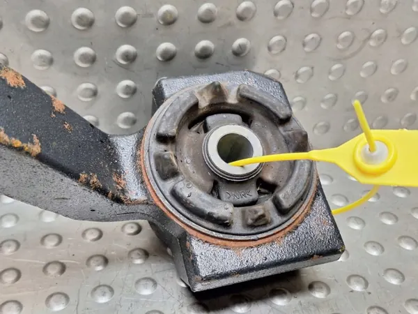 Suporte de eixo traseiro OEM VAV7936 para Lexus UX 250H image 3