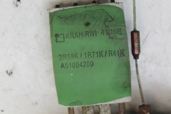 Verwarming Ventilator Relais OPEL MOVANO B A51004200 2.3L image 3