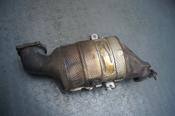 Maserati Grecale 2.0 MHEV Katalysator OEM 670179721 image 4