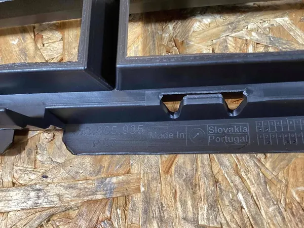 Rejilla inferior del parachoques Porsche Macan image 5