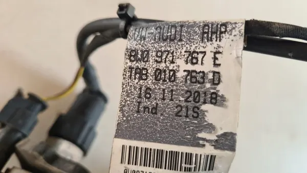 Audi A4 S4 B9 2017 Webasto brandstofpomp 8W0261163C image 5