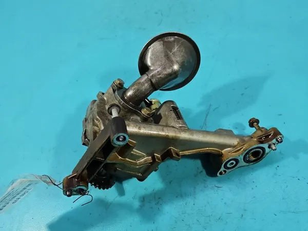 Pompe à huile d'occasion OEM 10356331 pour Opel Astra V 1.4T image 5