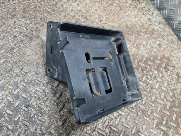 Moottoritietokoneen kiinnike OEM 15850348 Cadillac image 7