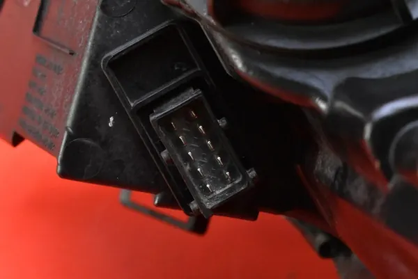 Oikea ajovalo Opel Meriva 2 II B 10-14 OEM 13253630 image 7