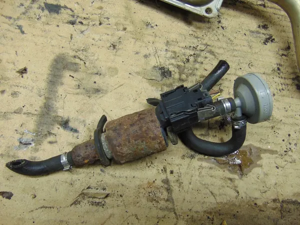 Webasto Parking Heater VW Touareg 7L 5.0 TDI image 3