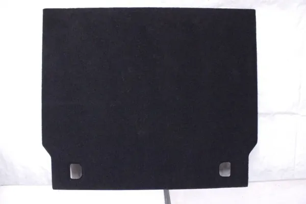 Tapete Porsche Taycan OEM 9J1861531 - Usado image 2