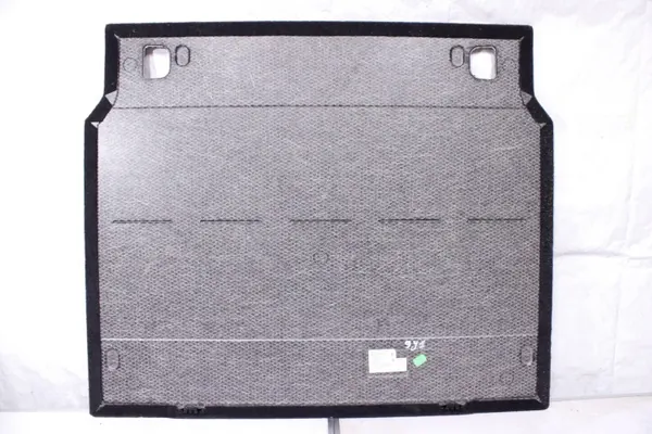 Tapete Porsche Taycan OEM 9J1861531 - Usado image 4