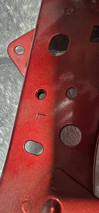 MAZDA 3 2019 Suporte de para-lama dianteiro esquerdo OEM BCJH52240 image 5