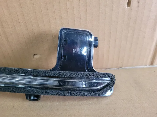 Höger spegelindikator Mazda CX5 KB7W-69122 image 2