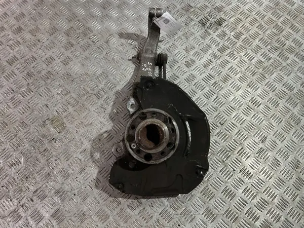 Mercedes-Benz S C217 2015 Framhjulsnav OEM 2222001 image 2