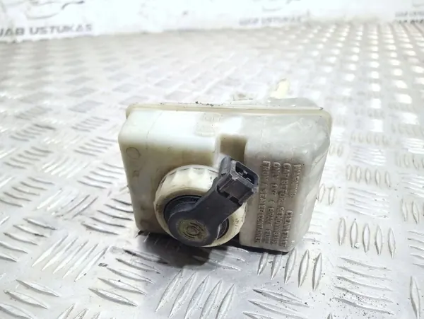 Réservoir de liquide de frein OEM 9140252 pour Volvo image 2