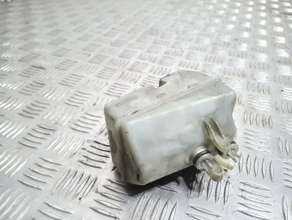 Réservoir de liquide de frein OEM 9140252 pour Volvo image 3
