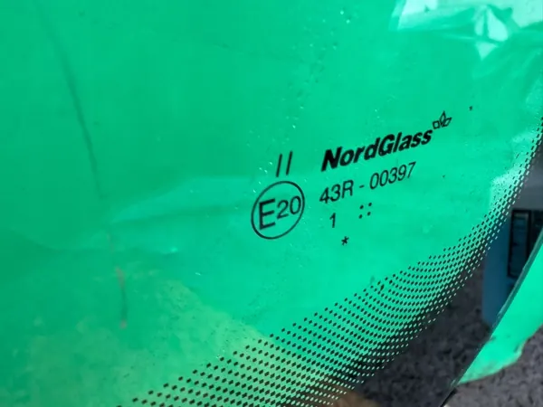 Pare-brise OEM SZYBA PRZEDNIA CZOŁOWA pour VW Passat B6 image 8
