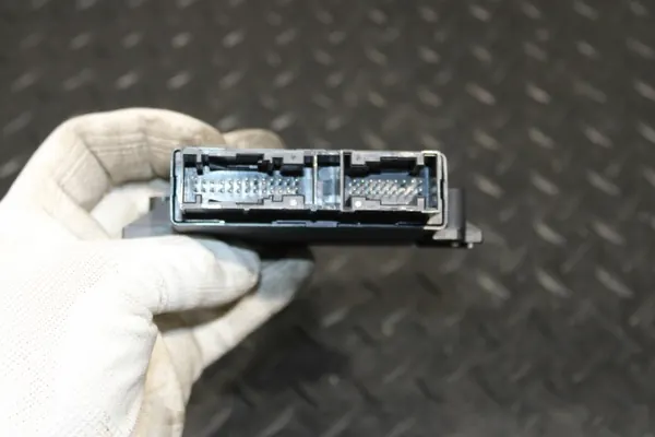 Módulo PDC Land Rover OEM DPLA-15C859-DL Usado image 3