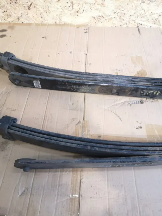 Gebruikte Chevrolet Colorado veren OEM 23401825 image 3