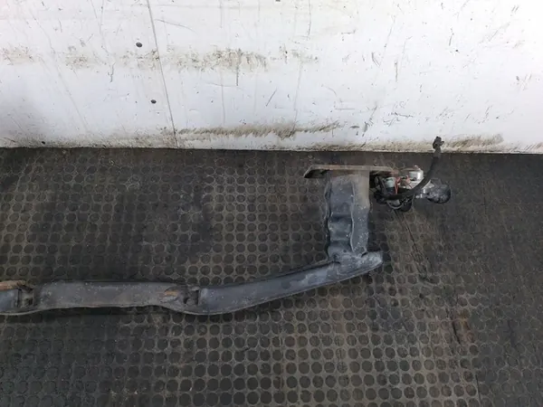 Etupuskuri Alfa Romeo 159 image 7