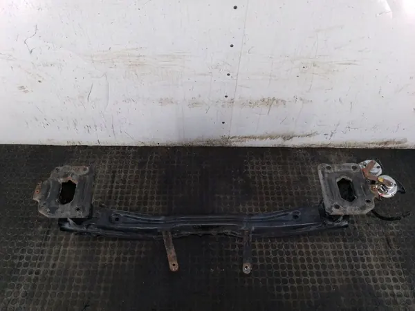 Etupuskuri Alfa Romeo 159 image 8