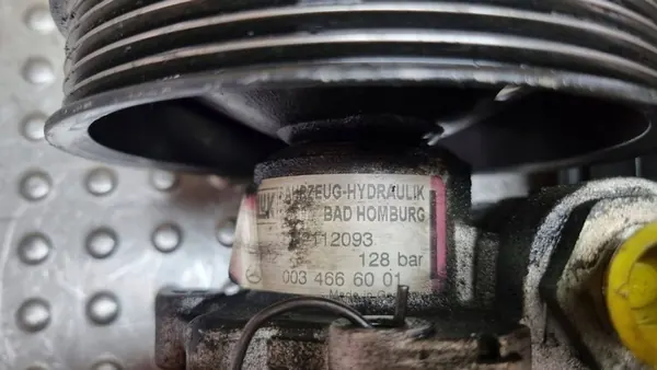 Mercedes-Benz Hydraulikpumps A 003 466 60 01 image 6