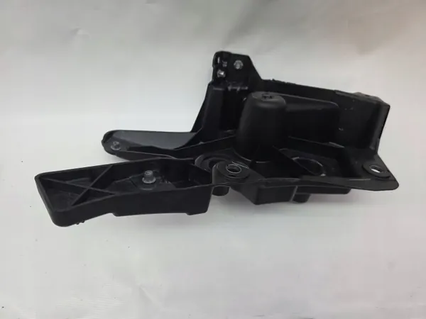 Support d'aile avant gauche Volvo XC60 II OEM 32288928 image 4