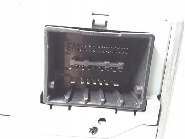Gebrauchter CD-Wechsler OEM 13317120 für Opel Insignia A image 3