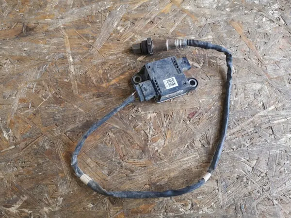 Capteur Lambda NOX VW T6 Transporter OEM 059906261D image 2