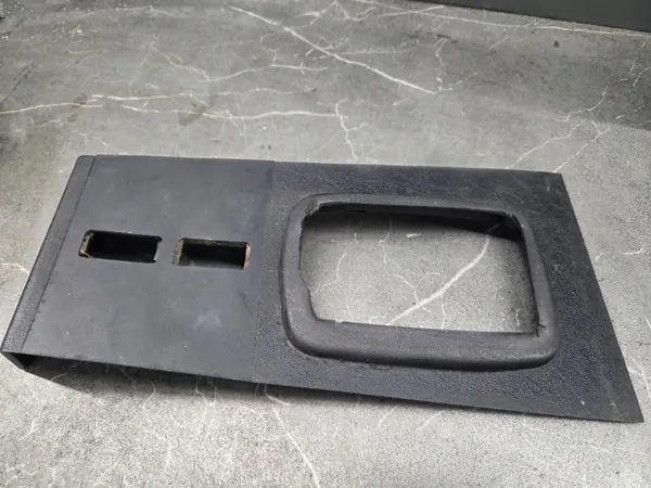 OEM 1236830122 Domkraftsskydd Mercedes W123 C123 S123 image 2