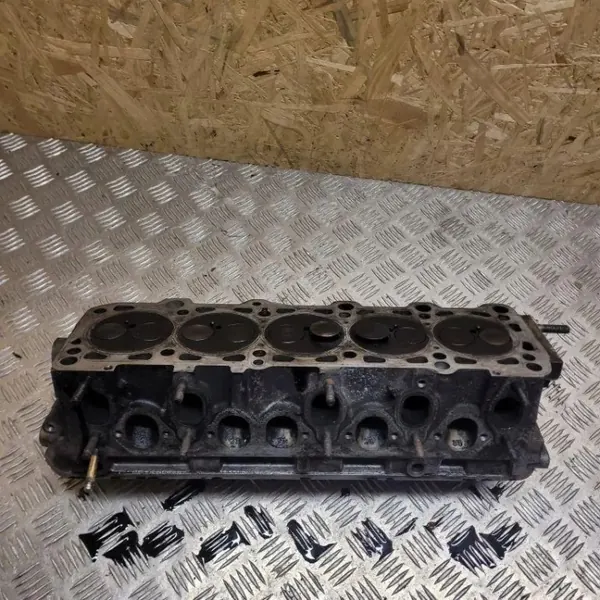 Cabeça de cilindro VW 2.5 TDI usada OEM 074103373G image 3