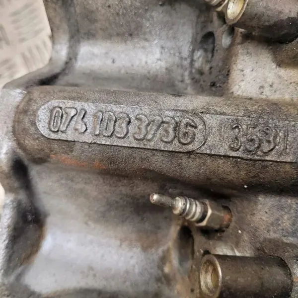 Cabeça de cilindro VW 2.5 TDI usada OEM 074103373G image 6
