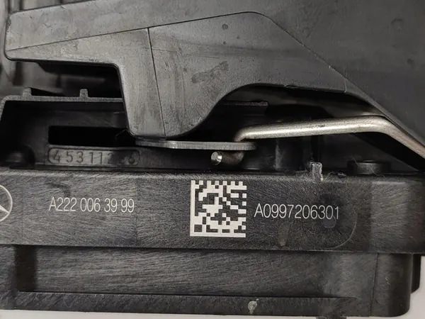 Framdörrslås 4 PIN Vänster Mercedes C W205 2014–2021 image 5