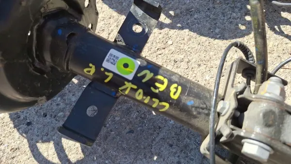 Mozzo McPherson Renault Clio V 1.6 E-TECH OEM 543025179R image 3