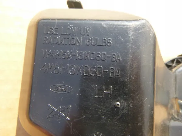 FORD FOCUS MK2 Cache Lueur Avant Gauche 4M5113K060BA image 2