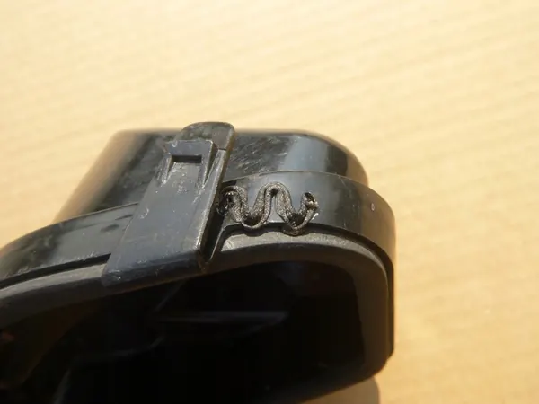 FORD FOCUS MK2 Cache Lueur Avant Gauche 4M5113K060BA image 4