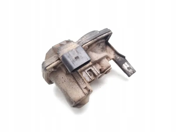 Colector de escape OEM 5Q0253691J VW Passat 2.0 TDI image 5