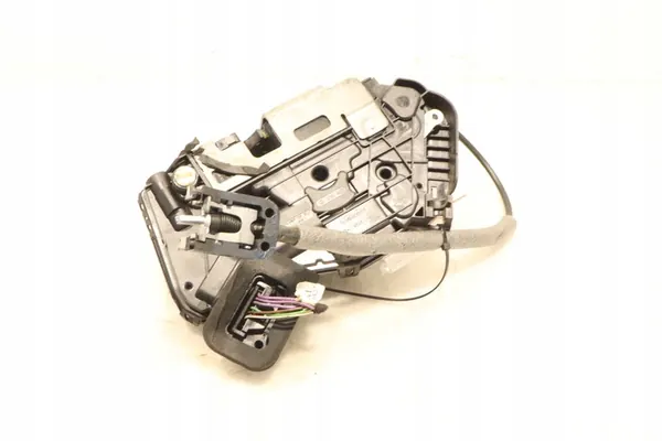 Höger Bakdörrlås SKODA OCTAVIA 2023 1.5L Bensin OEM image 6