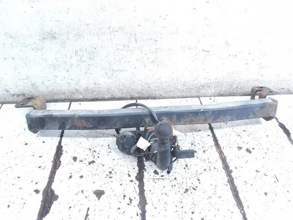 Toyota Avensis T250 peräkärkisarja OEM ARA345715 image 2